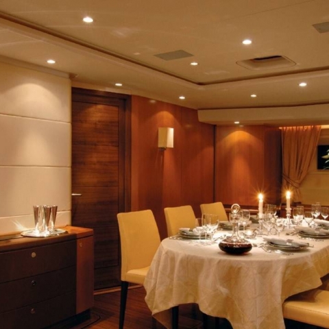charters_in_greece_aristarchos_-_dining_area.jpg