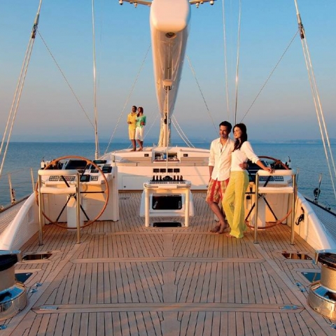 charters_in_greece_aristarchos_-_sundeck_1.jpg