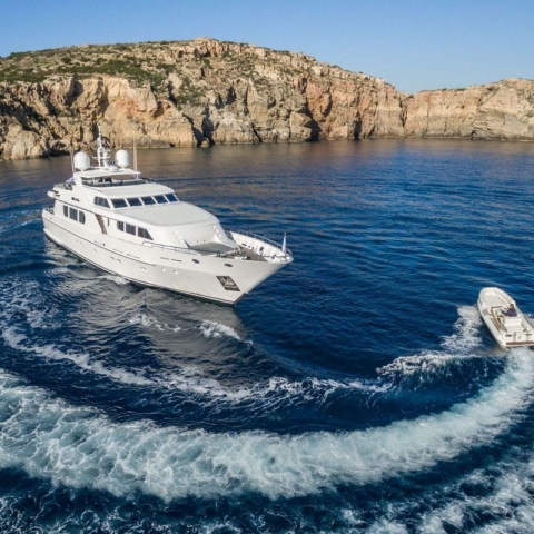 milos-at-sea-yacht-pic_033.jpg