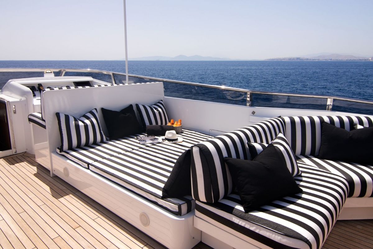 regina-k-atalanta-golden-yachts-92.jpg